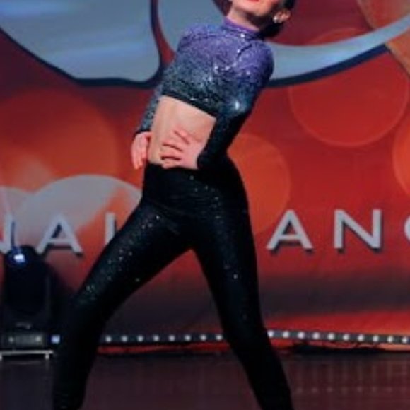 💜 Balera Performance Crop Top – Ombre Sequin (Child Medium) - Picture 6 of 10